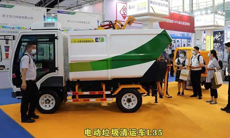 環(huán)衛(wèi)垃圾清運(yùn)車(chē)