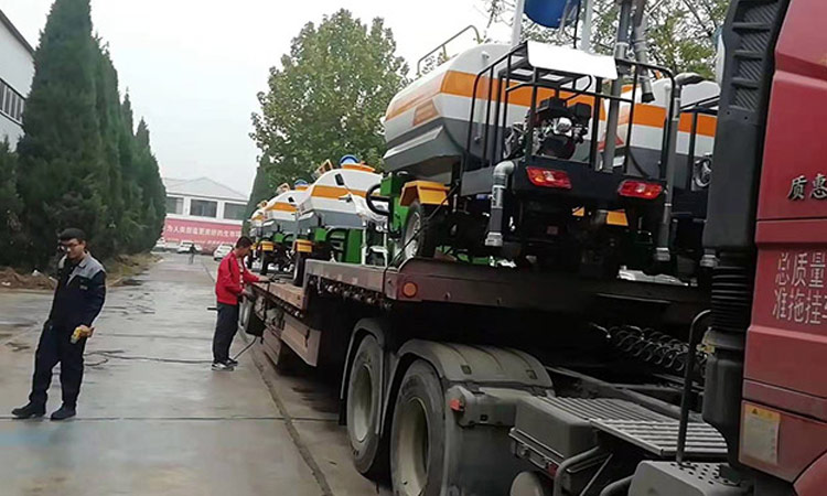 環衛三輪灑水車 純電動灑水車