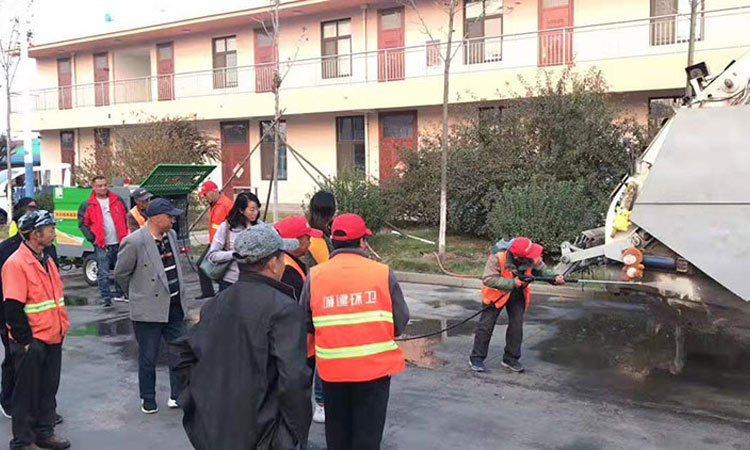 現場培訓 三輪高溫高壓清洗車