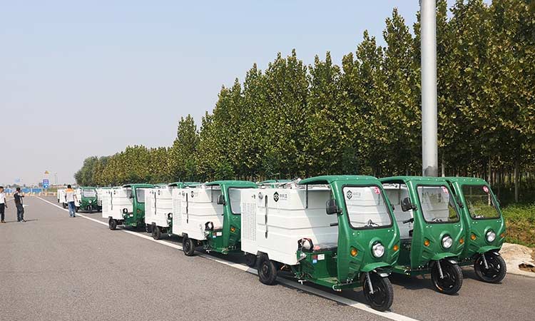 環衛高壓清洗車卸車完畢 小區高壓清洗車