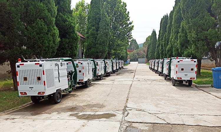 三輪高壓清洗車調(diào)試完成 小型高壓清洗車