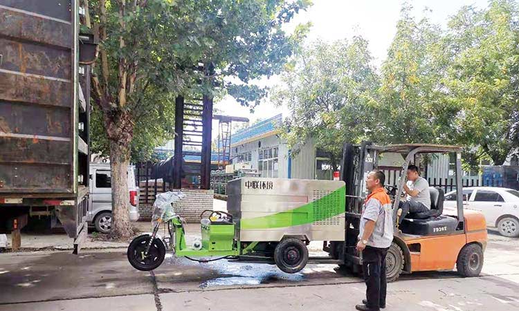 發往湖南環衛公司的三輪高溫高壓清洗車，用于市政環衛高溫高壓作業