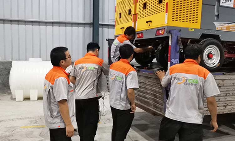 電動高壓清洗車發(fā)貨現(xiàn)場 環(huán)衛(wèi)高壓清洗車