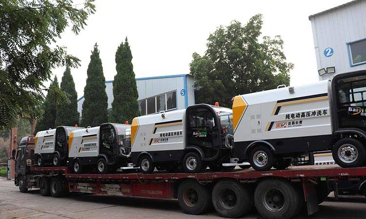 環衛電動高壓清洗車發貨現場 高壓清洗車