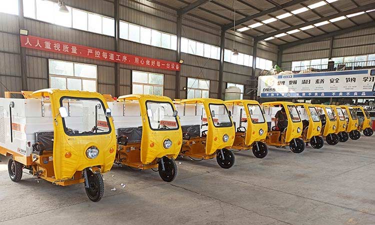 三輪電動高壓清洗車裝備中 小型高壓沖洗車