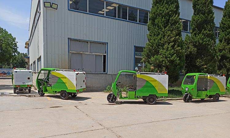 電動小型高壓清洗車準備發車 高壓清洗車