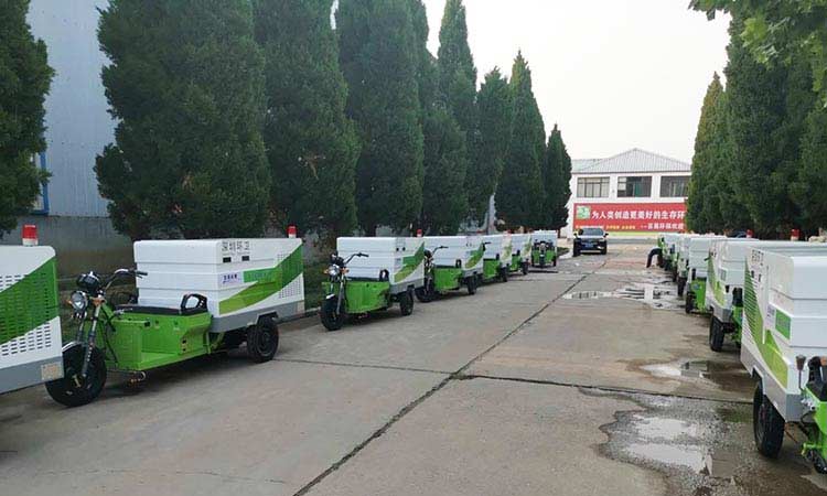 電動三輪高壓清洗車測試完畢準備發車 人行道高壓清洗車