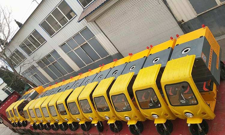 節日期間小型三輪高壓清洗車出貨現場