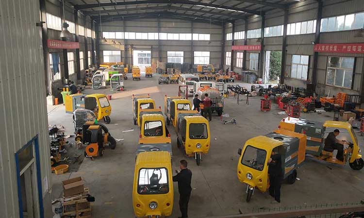 三輪高壓清洗車測試中 高壓清洗車