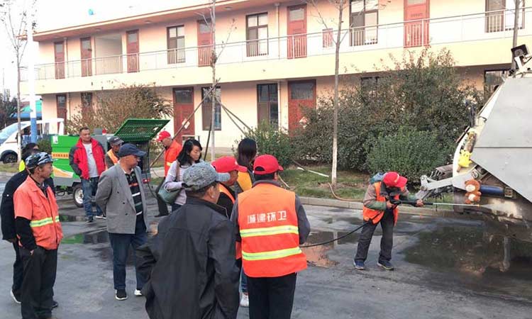 三輪多功能功能高溫高壓清洗車沖洗效果展示 小區(qū)物業(yè)高溫高壓清洗車