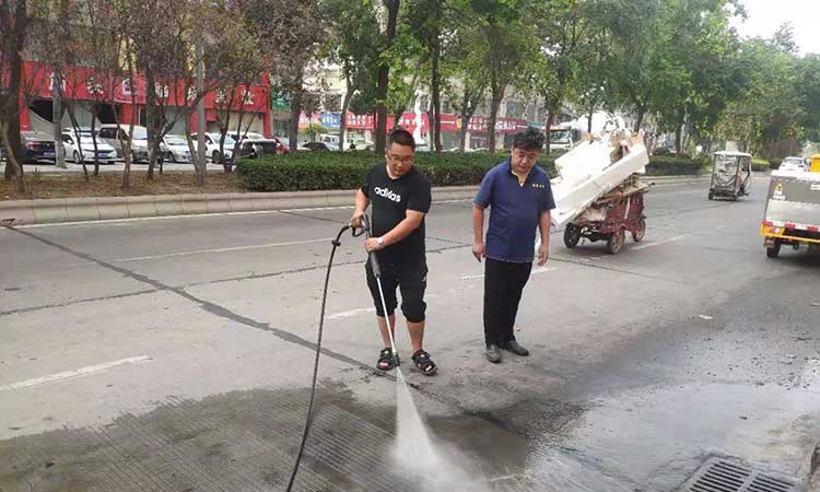 環衛高溫高壓清洗車 小廣告高壓清洗車