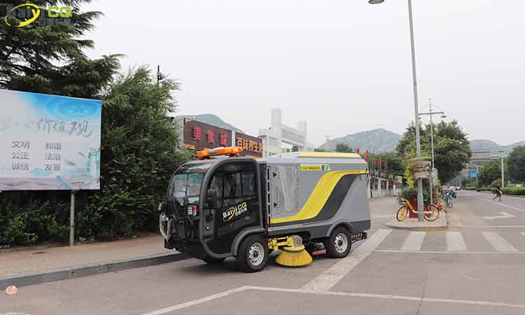 電動(dòng)道路洗掃車 電動(dòng)道路洗掃車