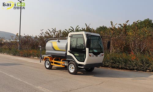 新能源灑水車助力物流園區環境清潔