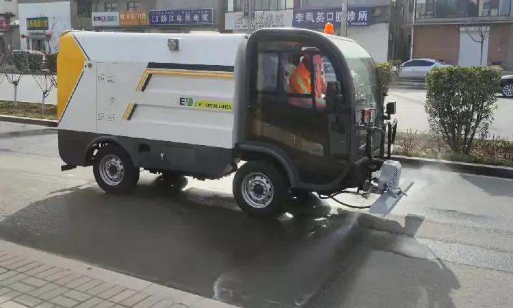 四輪高壓清洗車