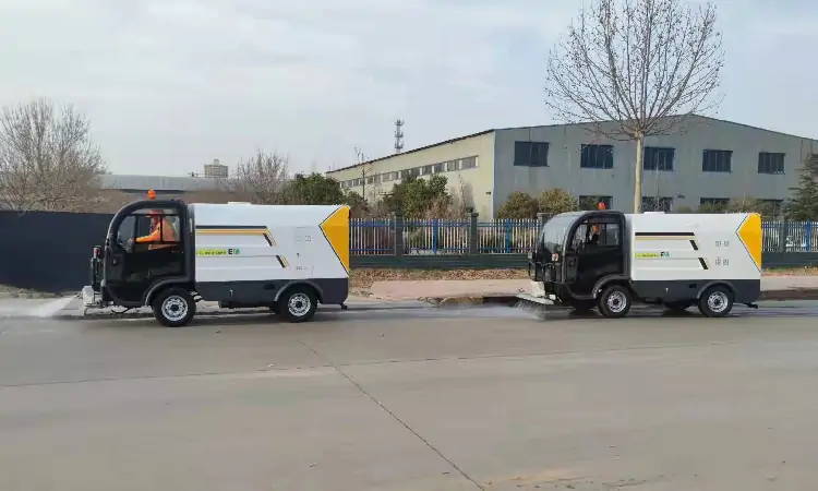 四輪高壓清洗車