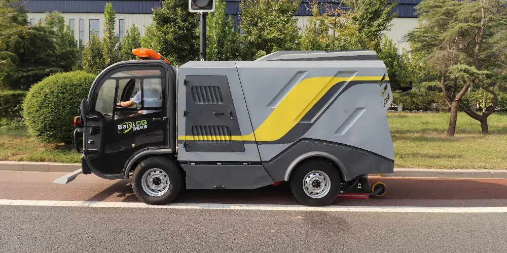 純電動深度清潔車,清除道路污染效果好