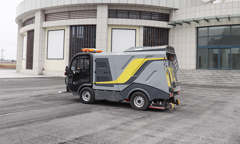 純電動深度清潔車輔道人行道深度清潔有妙招!移動式清洗盤,輕輕松松搞定地面污漬!