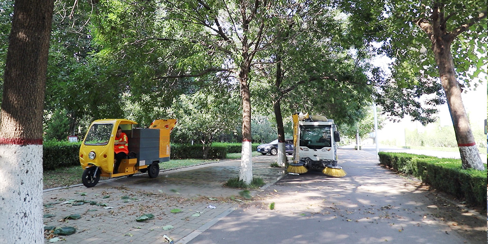 新型樹(shù)葉收集車_電動(dòng)樹(shù)葉專用收集車_樹(shù)葉收集一體車_吸入式樹(shù)葉收集車 新型樹(shù)葉收集車_電動(dòng)樹(shù)葉專用收集車_樹(shù)葉收集一體車_吸入式樹(shù)葉收集車