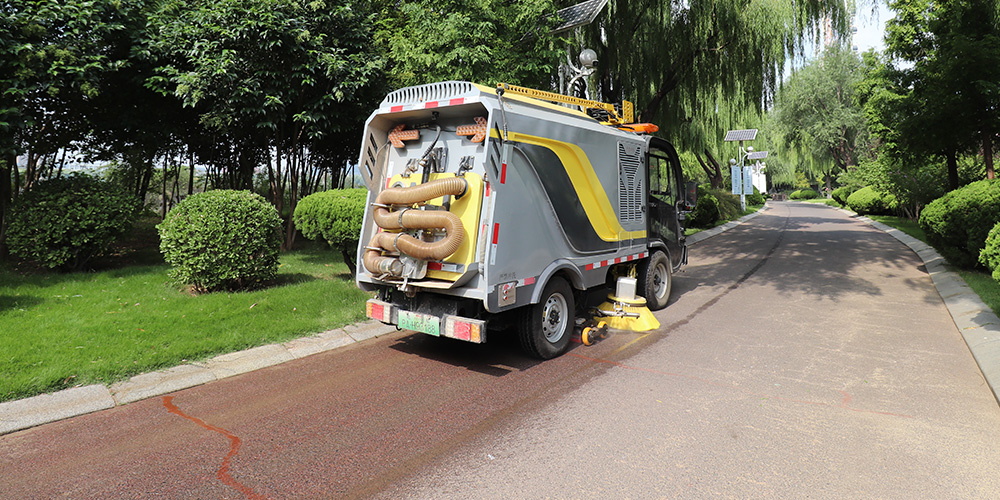 純電動樹葉收集車_多功能樹葉收集車_吸入式樹葉收集車_吸樹葉粉碎收集一體車 純電動樹葉收集車_多功能樹葉收集車_吸入式樹葉收集車_吸樹葉粉碎收集一體車