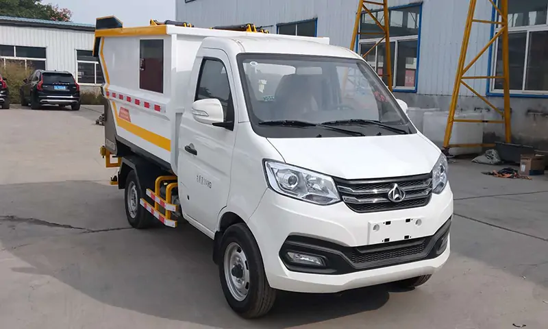 可上牌純電動(dòng)垃圾清運(yùn)車(chē),后裝垃圾形式,環(huán)保高效,創(chuàng)新回收!
