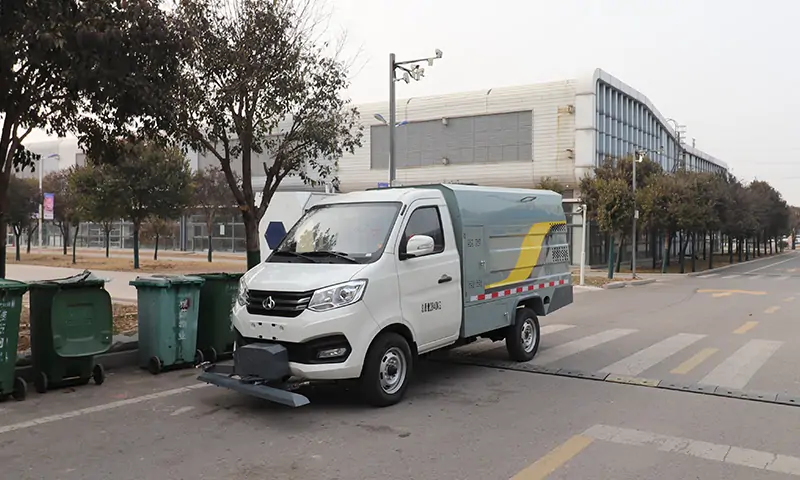 純電動(dòng)高壓清洗車(chē):高效多功能的清洗利器