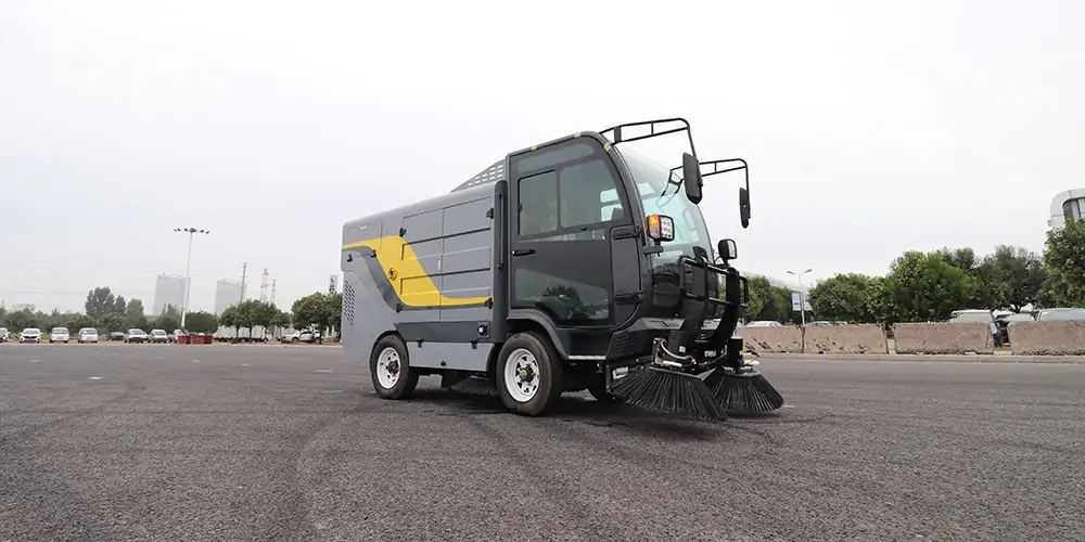 清掃車 電動掃地車 廠區掃地車 園區掃路車 景區清掃車 清掃車 電動掃地車 廠區掃地車 園區掃路車 景區清掃車