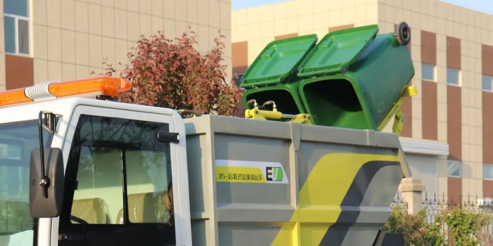 掛桶式垃圾車 后裝式垃圾清運車 生活垃圾車 保潔垃圾車 運輸垃圾車 掛桶式垃圾車 后裝式垃圾清運車 生活垃圾車 保潔垃圾車 運輸垃圾車