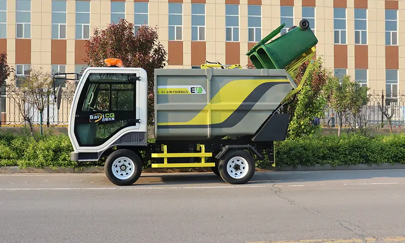 純電動后裝式垃圾清運車：環(huán)保先行，高效清理垃圾
