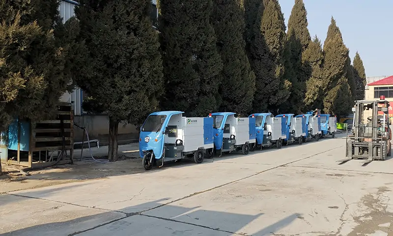 高壓清洗車發貨!助力美好城市環衛建設,共建和諧環境