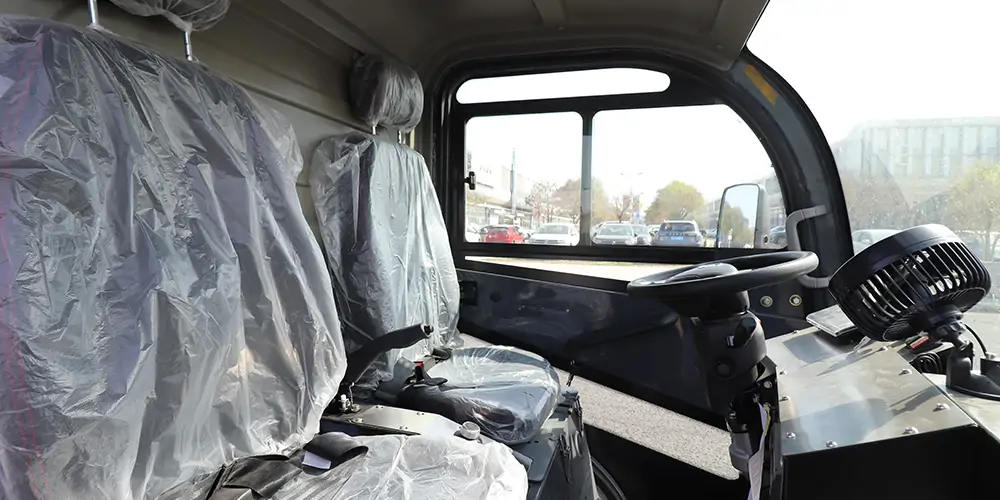 掛桶式垃圾車(chē) 后裝式垃圾清運(yùn)車(chē) 生活垃圾車(chē) 保潔垃圾車(chē) 掛桶式垃圾車(chē) 后裝式垃圾清運(yùn)車(chē) 生活垃圾車(chē) 保潔垃圾車(chē)