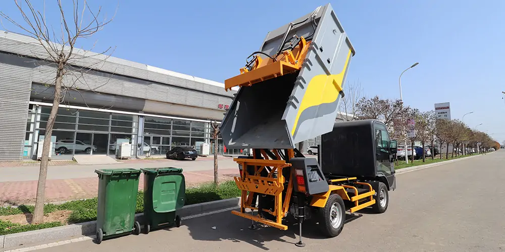 掛桶式垃圾車(chē) 后裝式垃圾清運(yùn)車(chē) 生活垃圾車(chē) 保潔垃圾車(chē) 掛桶式垃圾車(chē) 后裝式垃圾清運(yùn)車(chē) 生活垃圾車(chē) 保潔垃圾車(chē)