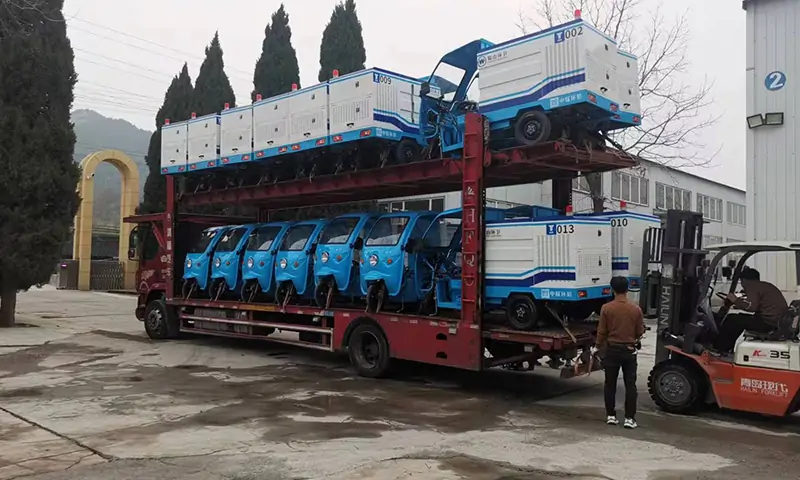 三輪多功能高壓清洗車:城市環境建設的綠色守護者