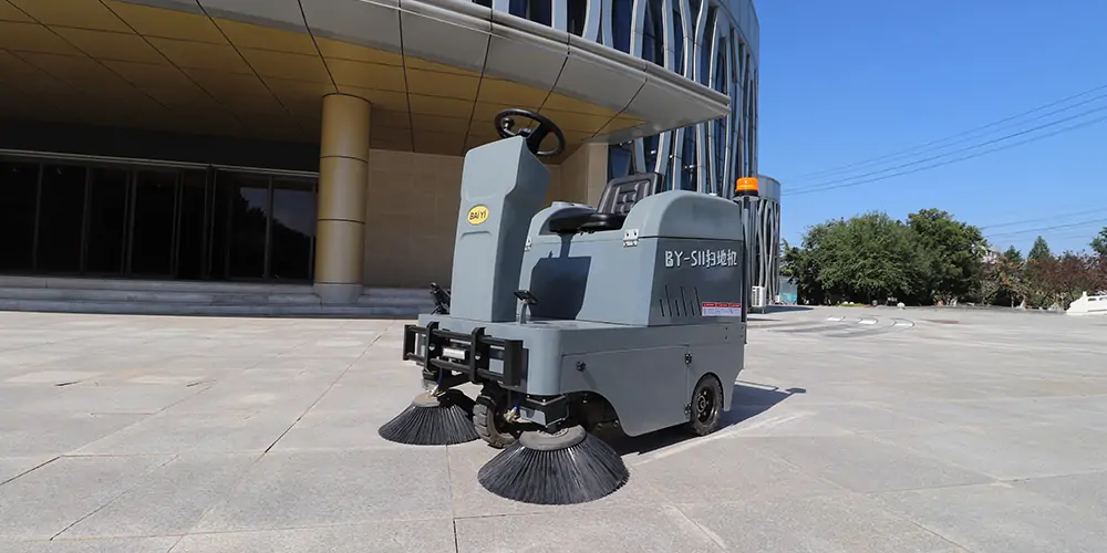 清掃車 電動掃地車 廠區掃地車 園區掃路車 景區清掃車 清掃車 電動掃地車 廠區掃地車 園區掃路車 景區清掃車