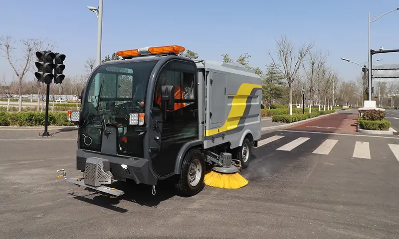 新能源純電動洗掃車助力市政衛(wèi)生建設，打造綠色清潔城市