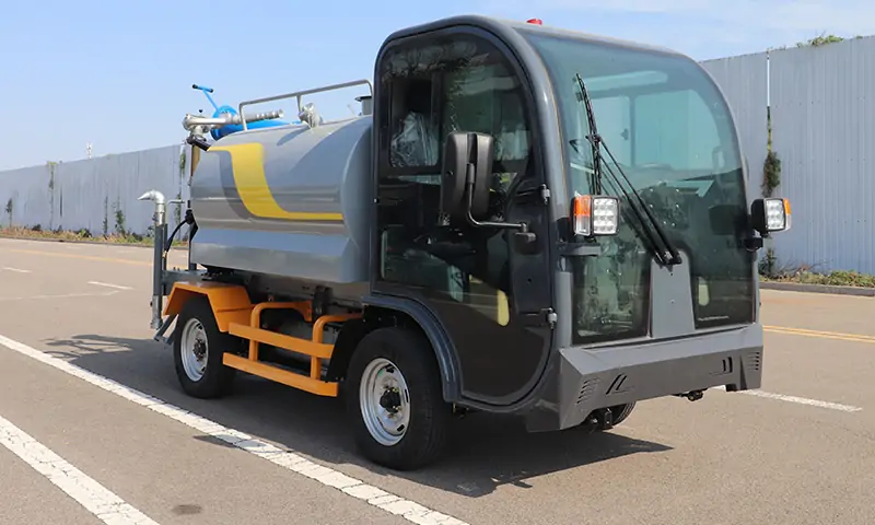 城市美容師的"智能畫筆":新能源灑水車開啟環衛作業新篇章