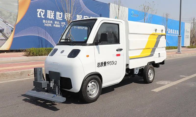 綠色智能新選擇:新能源路面養(yǎng)護(hù)車(chē)助力城市環(huán)衛(wèi)提質(zhì)升級(jí)