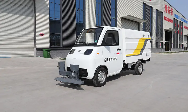 全能清潔新裝備:新能源路面養(yǎng)護(hù)車(chē)為城市環(huán)衛(wèi)注入新動(dòng)能