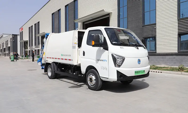 環(huán)衛(wèi)作業(yè)新革命:后裝式新能源垃圾清運(yùn)車(chē)助力城市綠色升級(jí)