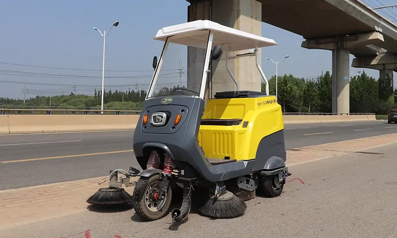 靈活高效新選擇——純電動三輪清掃車助力精細化環衛管理