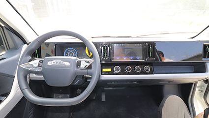 純電動自卸式垃圾車BY-LF3000車輛配置