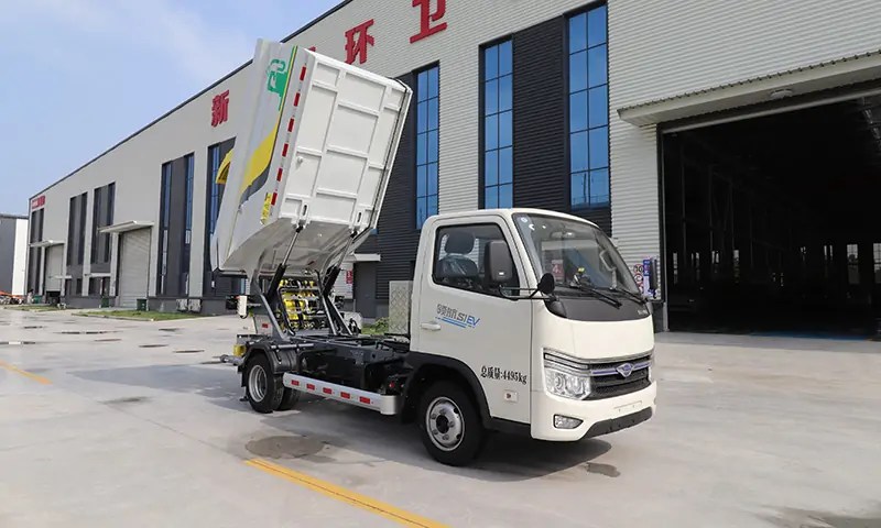 新能源后裝式垃圾車:小巧靈活的城市清潔衛士